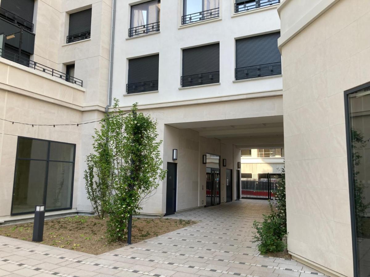 Superbe Apt, Parking Gratuit, Proche Ligne 13&14, Ideal Famille & Vue Montmartre ! Διαμέρισμα Saint-Ouen  Εξωτερικό φωτογραφία